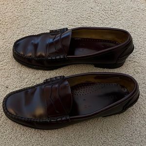 LLBean loafers in great condition.Burgundy color.